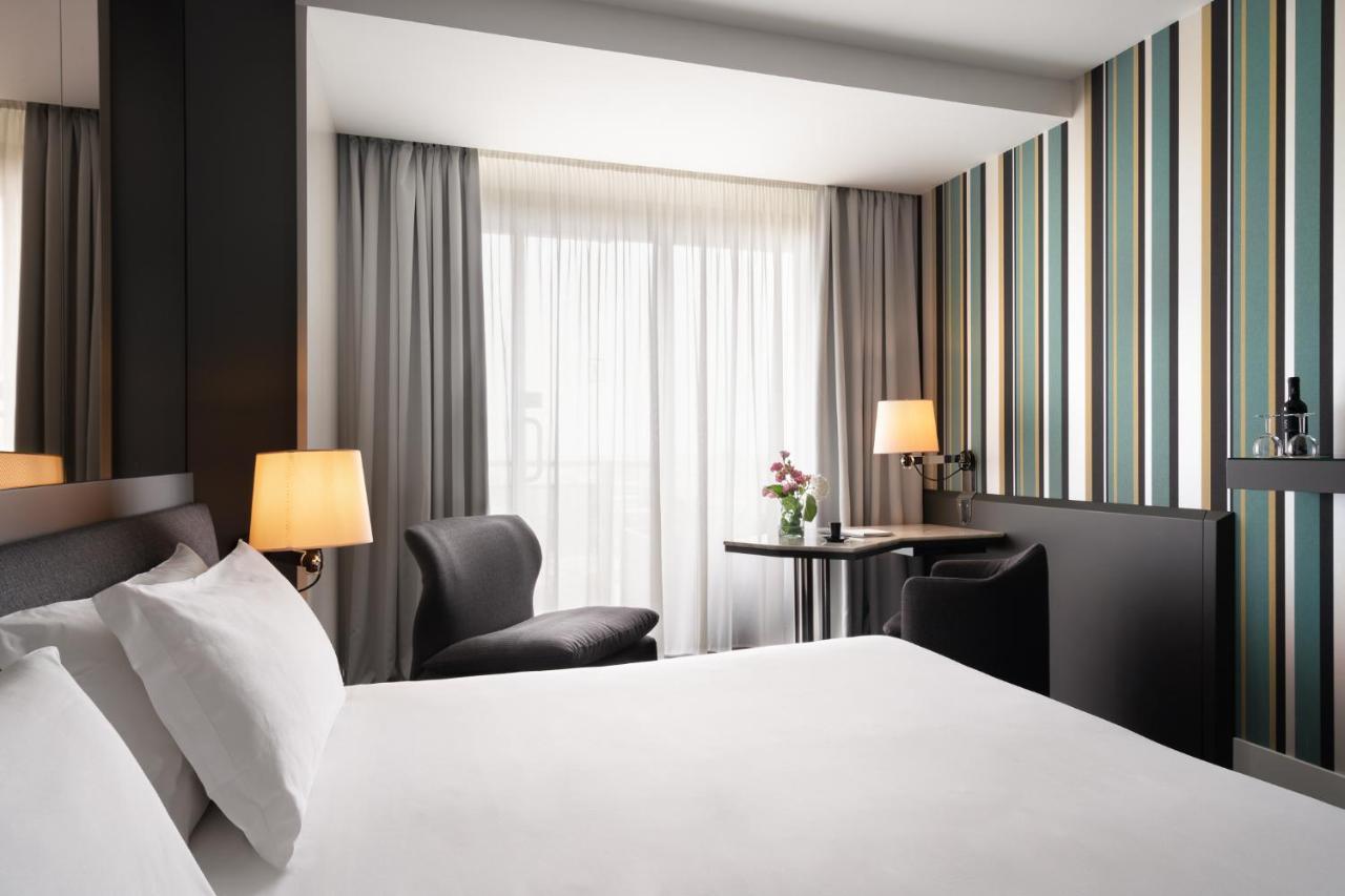 The Nicolaus Hotel Bari Bagian luar foto