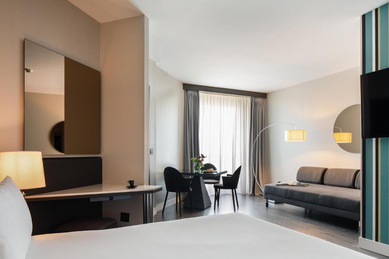The Nicolaus Hotel Bari Bagian luar foto