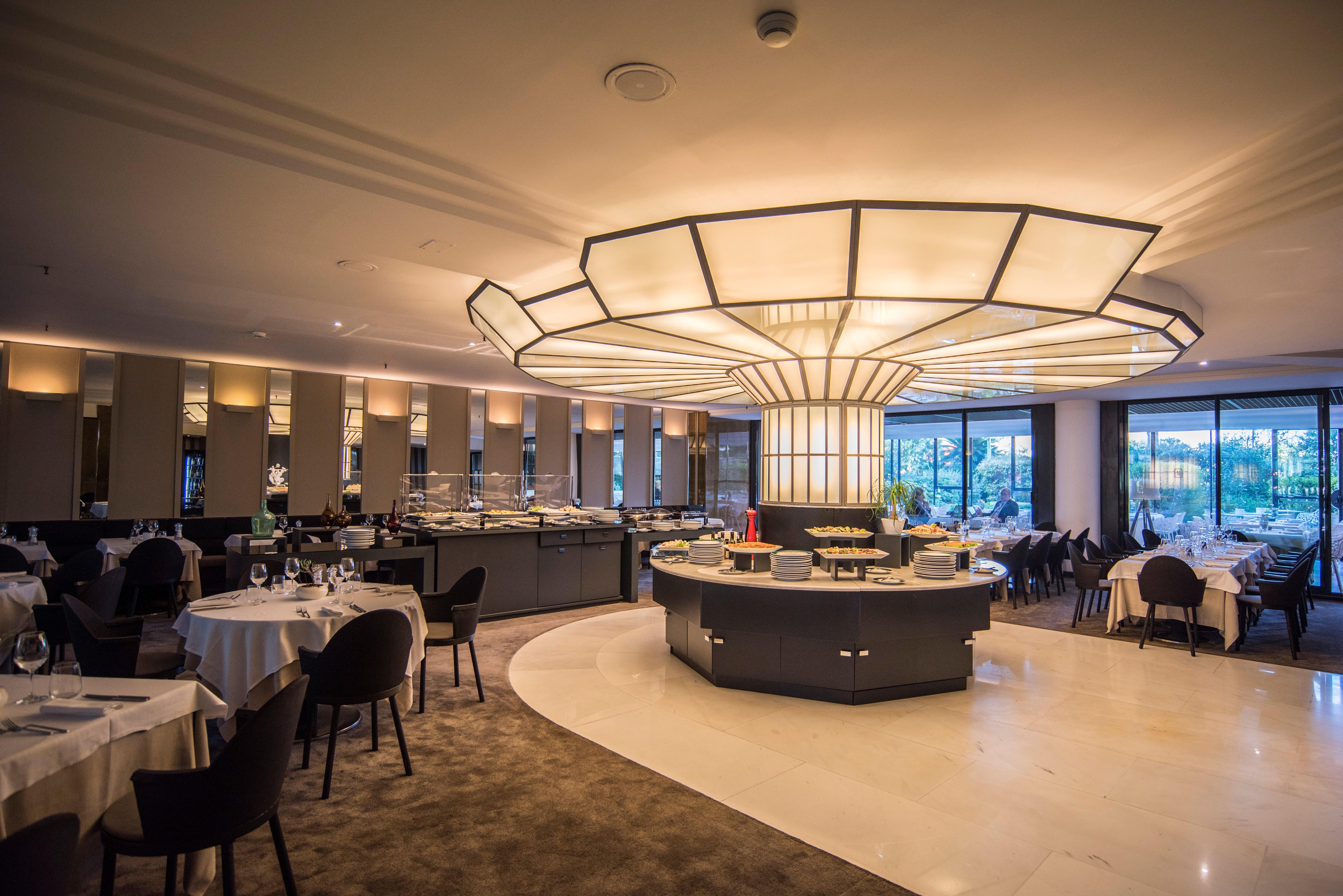 The Nicolaus Hotel Bari Bagian luar foto